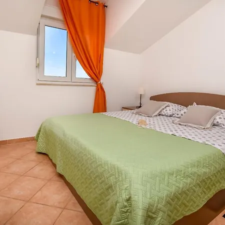 Anka * Rogoznica (Sibenik-Knin)