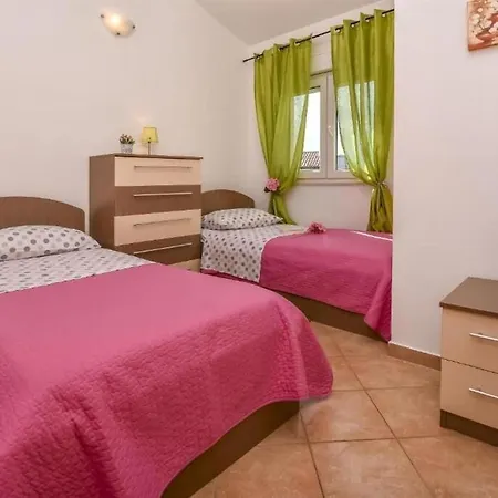 Apartment Anka Rogoznica (Sibenik-Knin)