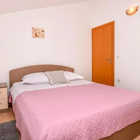 Anka Apartment
