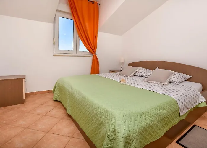 Anka * Rogoznica (Sibenik-Knin)